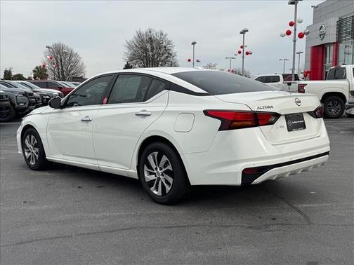 2025 Nissan Altima S FWD