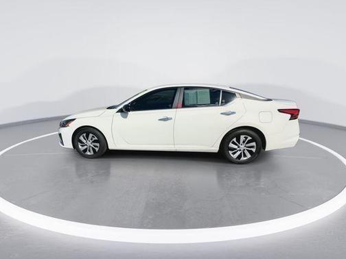 2025 Nissan Altima S FWD