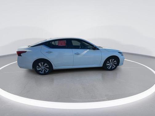 2025 Nissan Altima S FWD