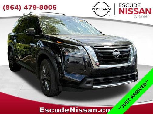 Super Black 2024 Nissan Pathfinder SL FWD