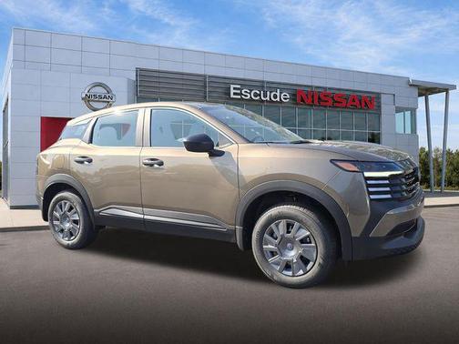 Canyon Bronze Metallic 2026 Nissan Kicks S