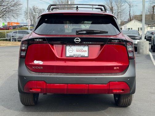 2026 Nissan Kicks SR