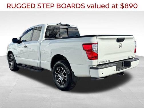 2024 Nissan Titan SV