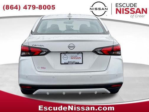 Aspen White Tricoat 2025 Nissan Versa 1.6 SV