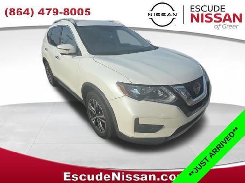 Pearl White Tricoat 2020 Nissan Rogue SV