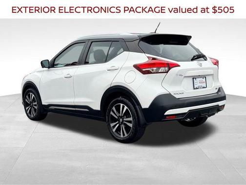 2019 Nissan Kicks SR