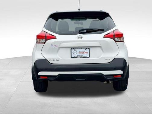 2019 Nissan Kicks SR