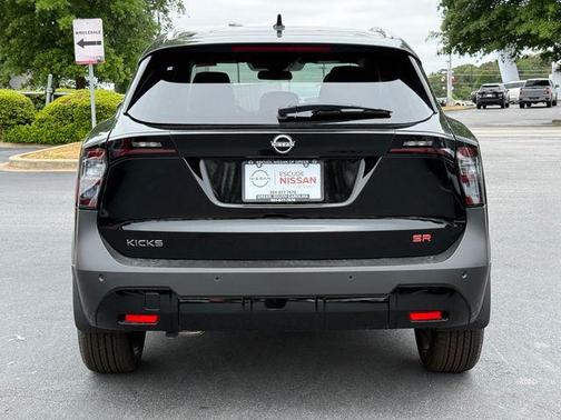 Super Black 2026 Nissan Kicks SR