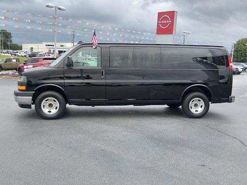 Onyx Black 2025 GMC Savana 3500 RWD 3500 Extended Wheelbase LT