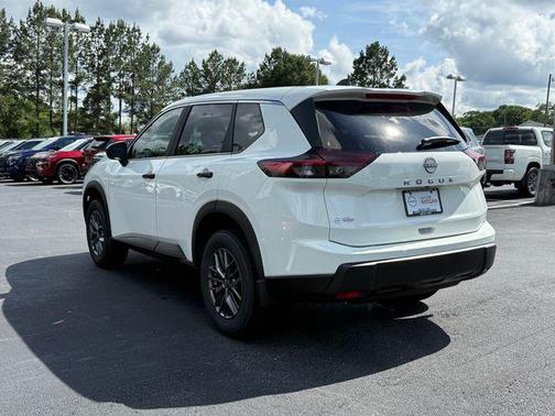 Glacier White 2026 Nissan Rogue S
