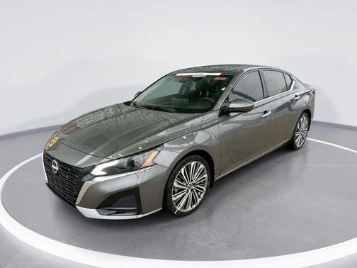 2025 Nissan Altima 2.5 SL