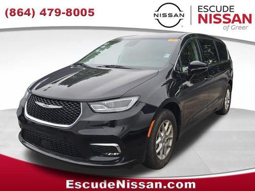 Diamond Black Crystal Pearlcoat 2024 Chrysler Pacifica Touring L