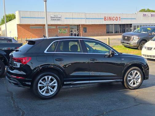 Mythos Black Metallic 2025 Audi Q3 Premium 45 TFSI S line quattro Tiptronic