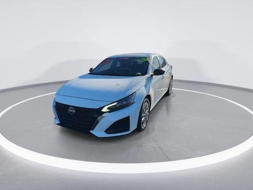 2025 Nissan Altima S FWD