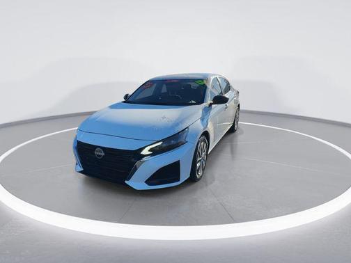 2025 Nissan Altima S FWD