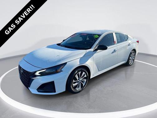 2025 Nissan Altima S FWD