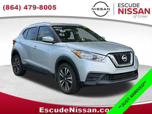 Brilliant Silver Metallic 2019 Nissan Kicks SV