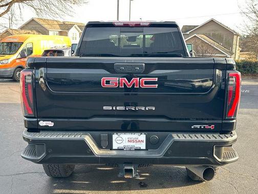 2024 GMC Sierra 2500 AT4