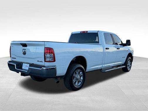 2024 RAM 3500 Big Horn Crew Cab 4x4 8' Box