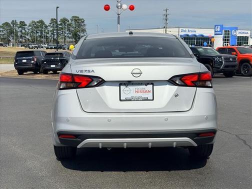 2023 Nissan Versa 1.6 S
