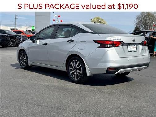 2023 Nissan Versa 1.6 S