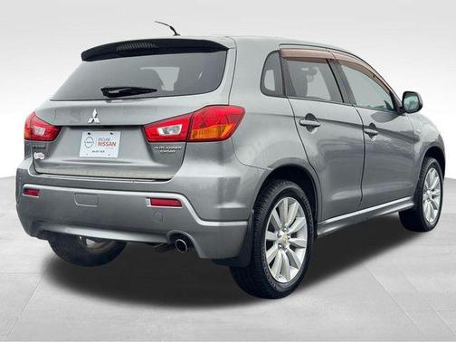 2011 Mitsubishi Outlander Sport SE