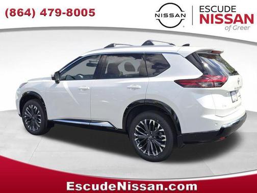 Everest White Pearl Tricoat 2026 Nissan Rogue Platinum