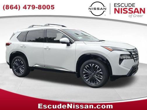 Everest White Pearl Tricoat 2026 Nissan Rogue Platinum