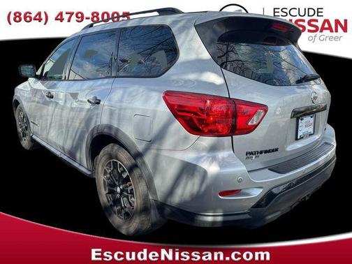 2020 Nissan Pathfinder SL 2WD