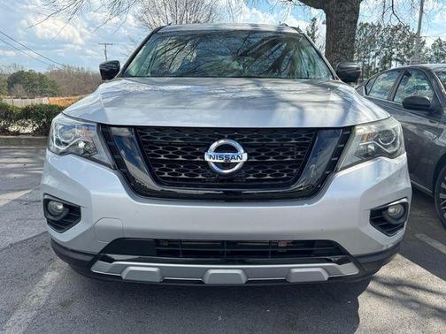 2020 Nissan Pathfinder SL 2WD