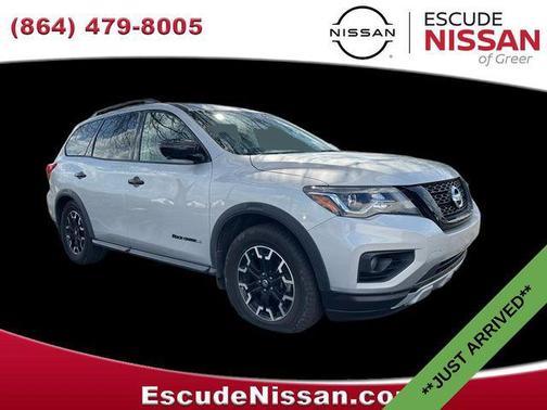 2020 Nissan Pathfinder SL 2WD