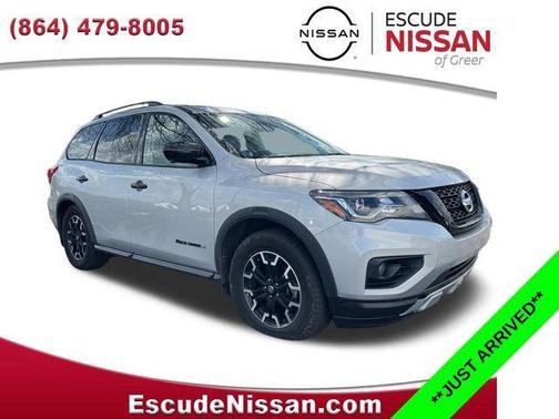 2020 Nissan Pathfinder SL 2WD