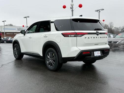 2026 Nissan Pathfinder S