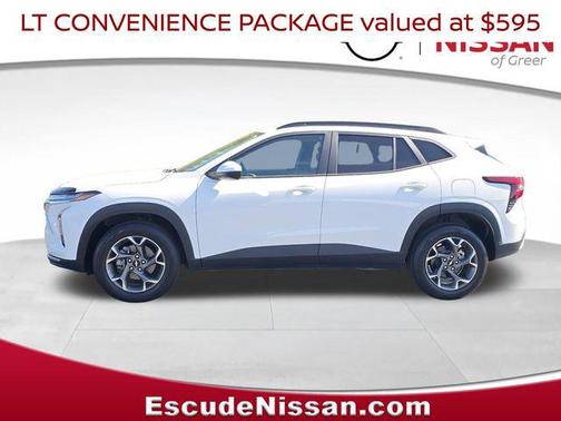 Summit White 2024 Chevrolet Trax LT