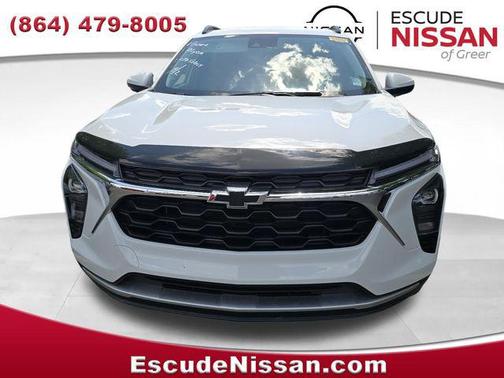 Summit White 2024 Chevrolet Trax LT