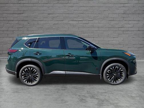 Obsidian Green 2026 Nissan Rogue Dark Armor