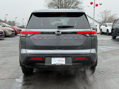 2026 Nissan Pathfinder S