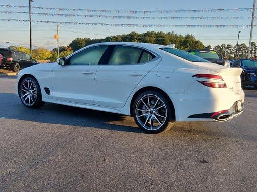 Alta White 2026 Genesis G70 2.5T RWD
