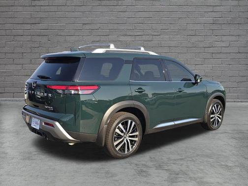 Obsidian Green Pearl 2024 Nissan Pathfinder Platinum 4WD