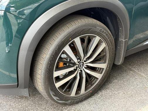 Obsidian Green Pearl 2024 Nissan Pathfinder Platinum 4WD