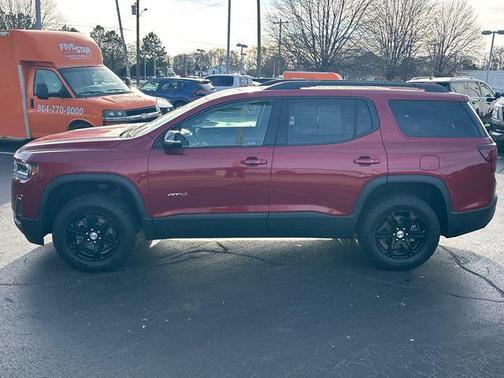 2022 GMC Acadia AT4