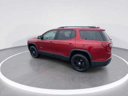2022 GMC Acadia AT4