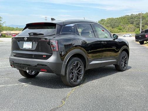 Super Black 2026 Nissan Kicks SR