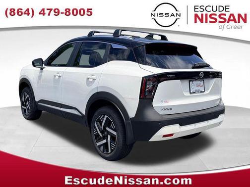 Aspen White/Super Black 2026 Nissan Kicks SV