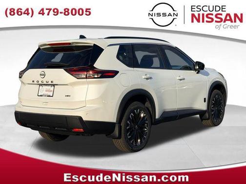 Everest White Pearl Tricoat 2026 Nissan Rogue Dark Armor