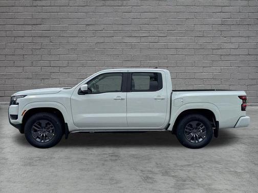 Glacier White 2026 Nissan Frontier SV