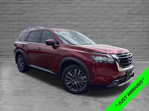 Scarlet Ember Tintcoat 2022 Nissan Pathfinder SL 2WD