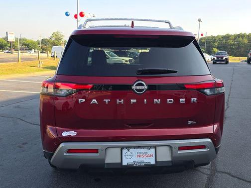 Scarlet Ember Tintcoat 2022 Nissan Pathfinder SL 2WD