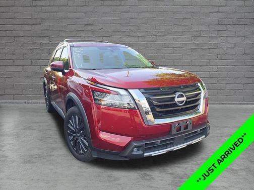 Scarlet Ember Tintcoat 2022 Nissan Pathfinder SL 2WD