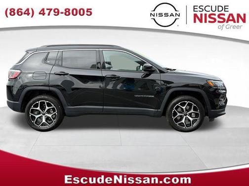 Diamond Black Crystal Pearlcoat 2025 Jeep Compass Limited